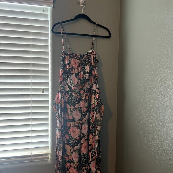 Floral Print Wide-Leg Jumpsuit with Side Slits - Size Medium - Picture 2 of 4